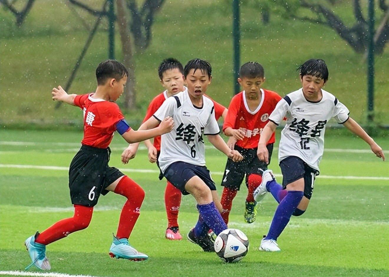 英媒：特朗普将亲手颁发世界杯冠军奖杯，FIFA无异议